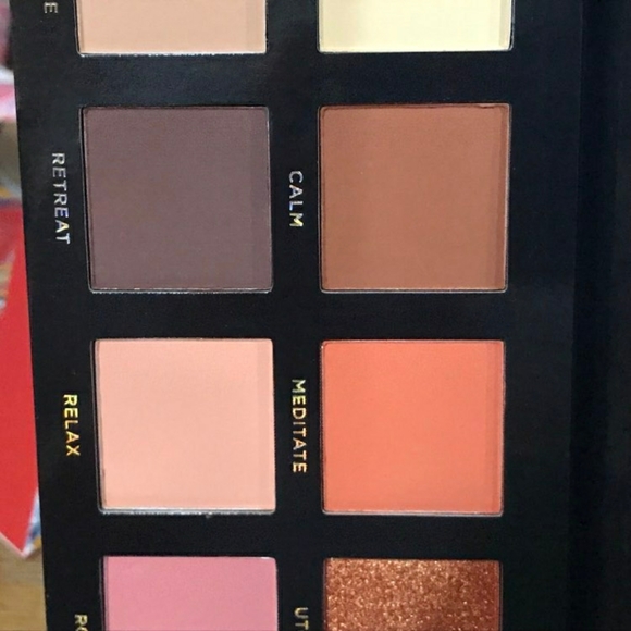 Ace Beaute Serenity Eyeshadow Palette (Limited Edition) *Brand new in box! - Picture 4 of 13